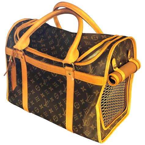 louis vuitton schlüsselanhänger hund|Products by Louis Vuitton: Dog Carrier 40.